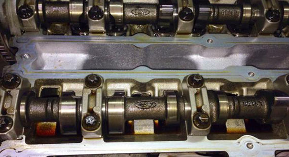 Нужно ли промывать двигатель перед заменой масла?