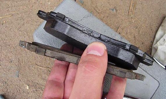 Когда нужно менять тормозные колодки