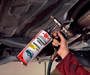 Чем обработать днище автомобиля от коррозии?